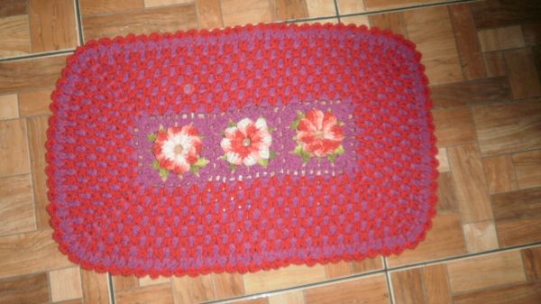 tapete com rosas barbante barroco
